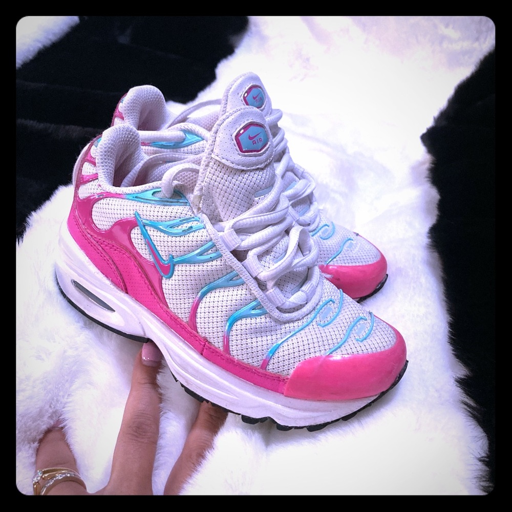 Size 11 girls Nike Air